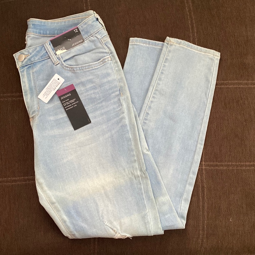 A.N.A Mid Rise Jegging